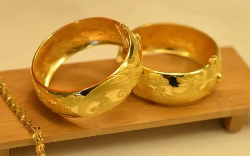 تحديث جديد.. سعر جرام الذهب عيار 21 يسجل رقماً غير متوقع بالأسواق الجمعة